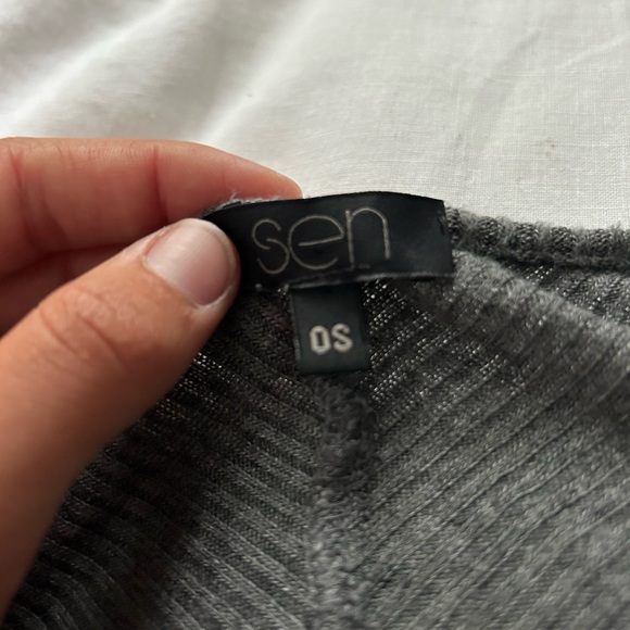 grey SEN long sleeve sweater top - Picture 2 of 4